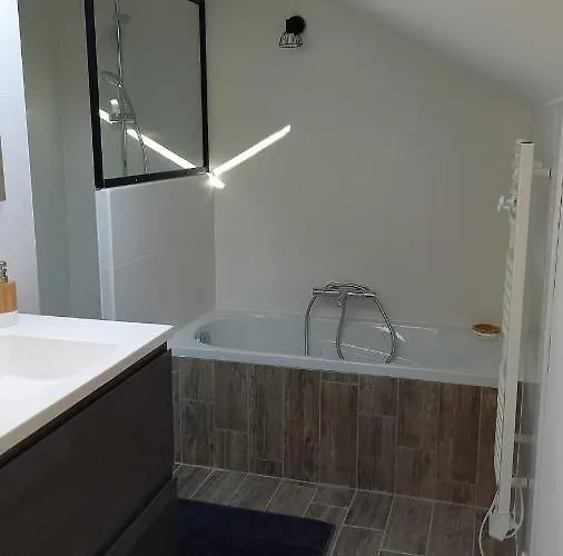 La Pause Du Perche - Au Pied De La Foret * La Perrière